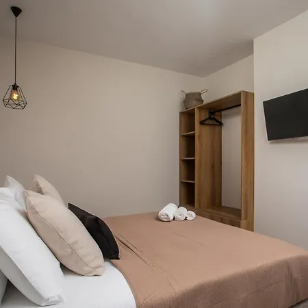 Lythari Summer 阿凡投