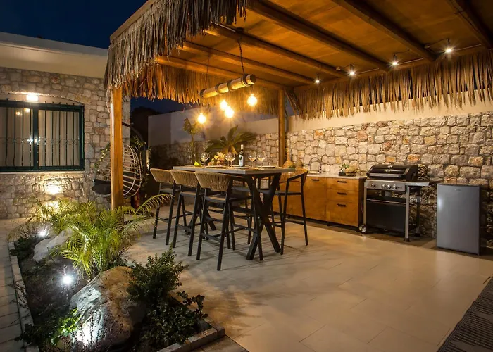 Lythari Summer Villa *