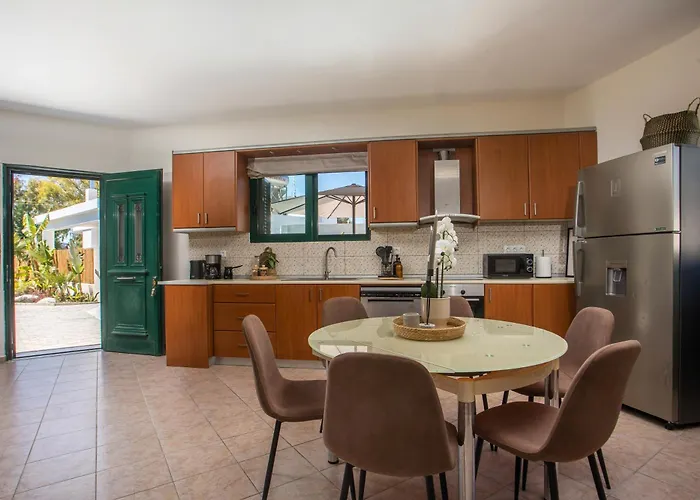 Lythari Summer Villa Afantou