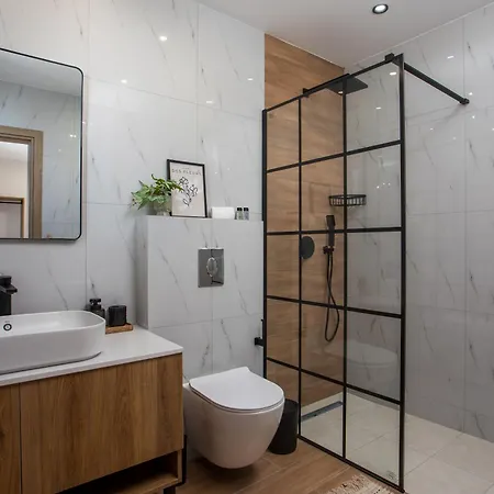 Lythari Summer Afando