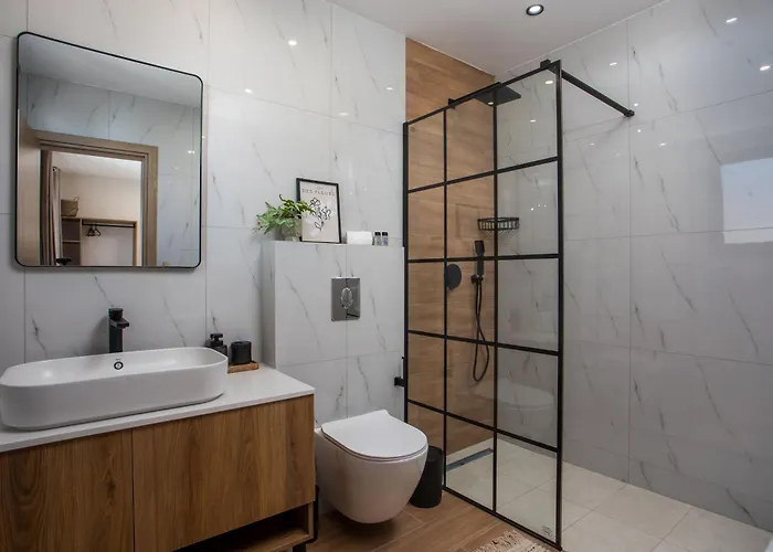 Lythari Summer 아판토우