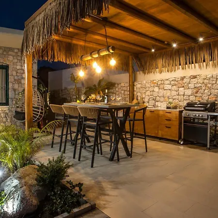 Lythari Summer Villa *